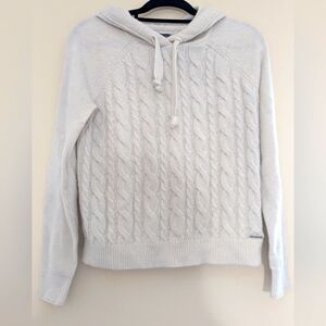 White CableKnit Sweater with hood